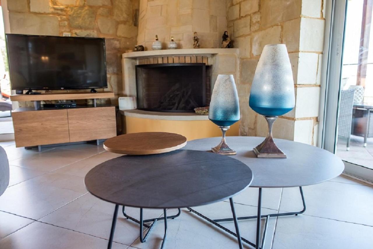 Agia Marina Villa Chara Chania מראה חיצוני תמונה